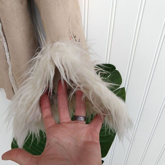 VTG Penny Lane Jacket Size L Y2K 90s Does 70s Faux Fur Embroidered Daisy Jones - Picture 7 of 12